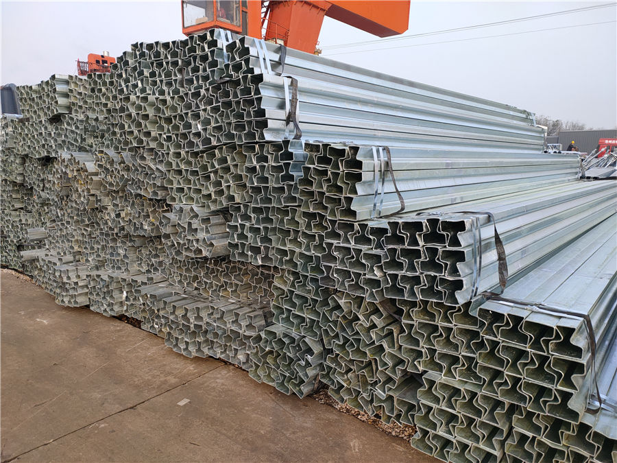 镀锌异型管_副本1.jpg